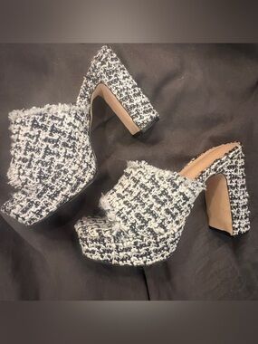 Tweed block heel mules